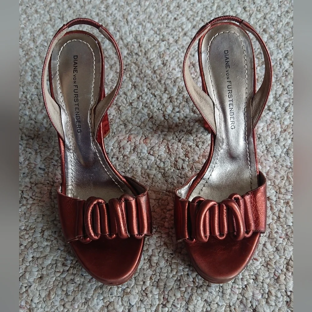 Diane von Furstenberg metallic orange open-toe slingback heels size 6.5